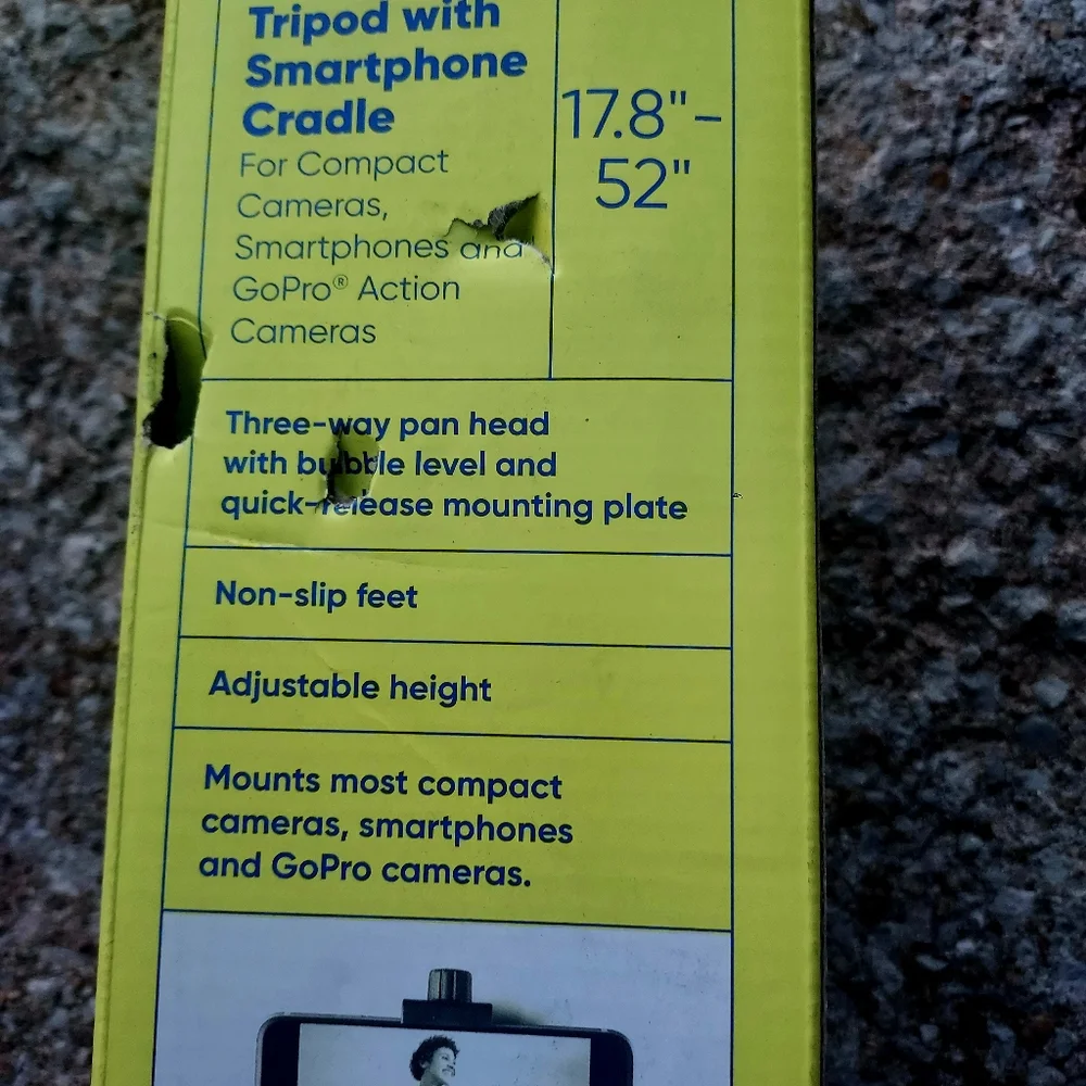 Onn tripod with smartphone cradle 17-52